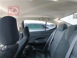 نيسان فيرسا